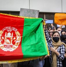 جمعیت مهاجران افغانستانی در ایران ۱۰ تا ۱۵ میلیون نفر است.