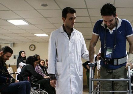 دستگاه پروتز عصبی گام برداشتن ساخت ایران، فقط یک رقیب آمریکایی دارد.
